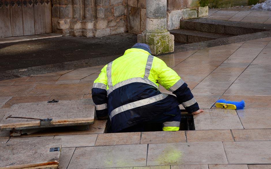 comment déboucher une canalisation Paris 1